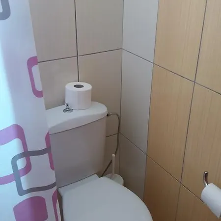 Szálloda Paritsa 2*