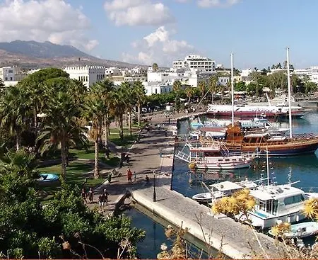 Ξενοδοχείο Paritsa